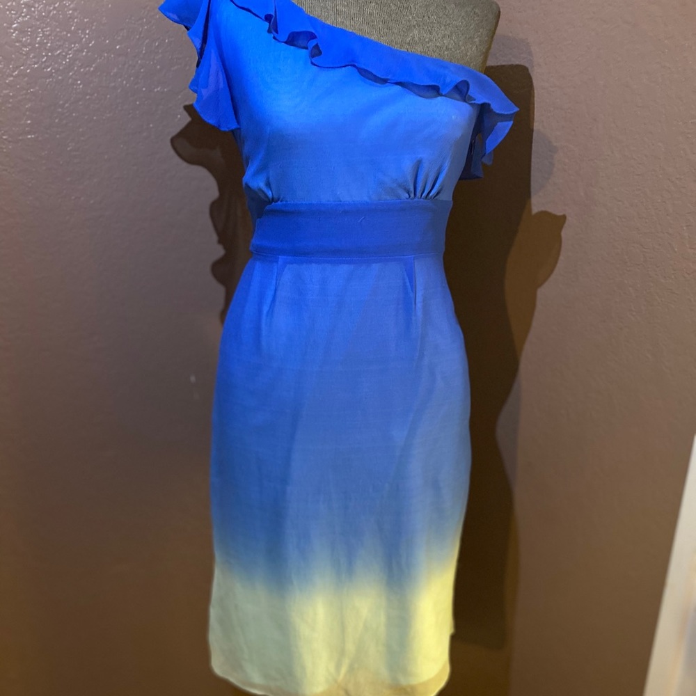 Dress - Picture 2 of 4